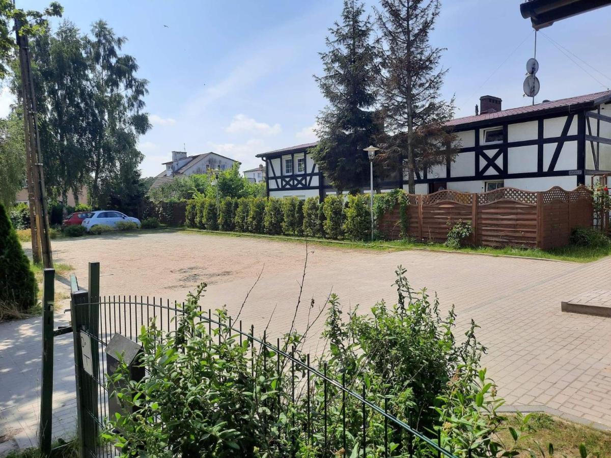 Nadmorskie Apartamenty Устка Екстериор снимка