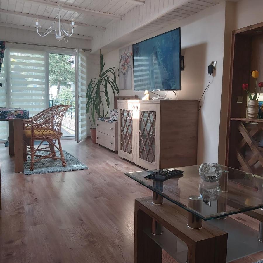 Nadmorskie Apartamenty Устка Екстериор снимка